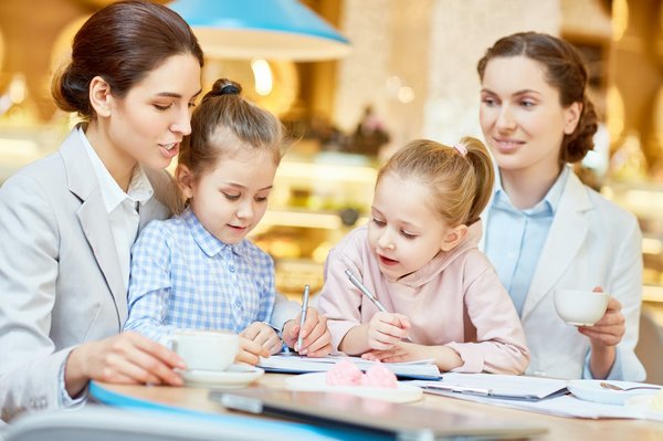 Blog sur les mamans : le rire face aux défis quotidiens